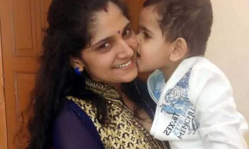 UPSC : 4 साल के बच्चे की मां हैं सेकंड टॉपर अनु कुमारी, कुछ इस तरह पाई सफलता! UPSC : 4 साल के बच्चे की मां हैं सेकंड टॉपर अनु कुमारी, कुछ इस तरह पाई सफलता!