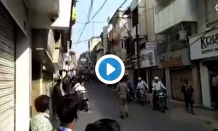 गुजरात चुनाव: सीएम विजय रूपाणी की स्कूटर रैली में भीड़ देख उड़े होश, देखें उड़े होश