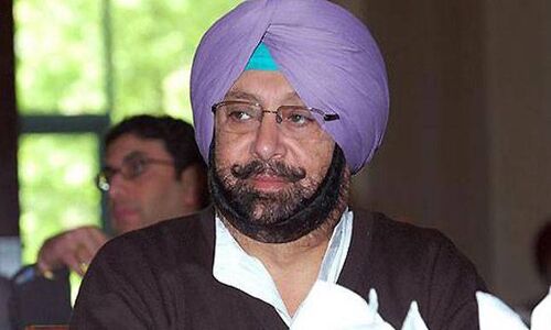 पंजाब में कैप्टन एवं मंत्रीयों ने वाहनों से लाल बत्ती हटाई
