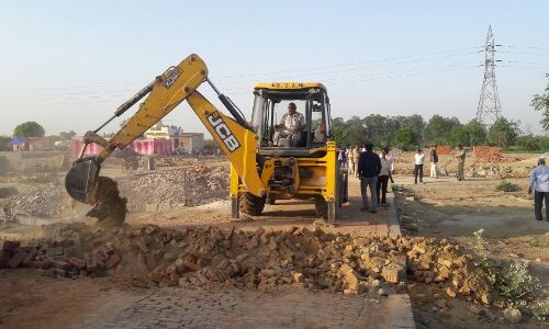 गाजियाबाद के कनावनी गांव मे जीडीए का कहर