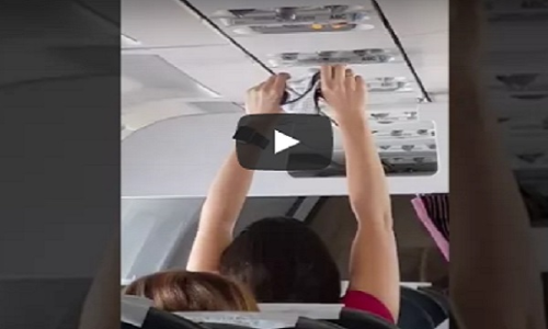 फ्लाइट के अंदर लड़की ने अंडरवियर सुखाने के लिए किया ऐसा जुगाड़, VIDEO वायरल