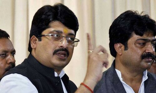 राजा भैया ने की योगी सरकार की तारीफ माया पर साधा निशाना, सपा खेमें में मची खलबली जानिए क्या कह दिया ऐसा?