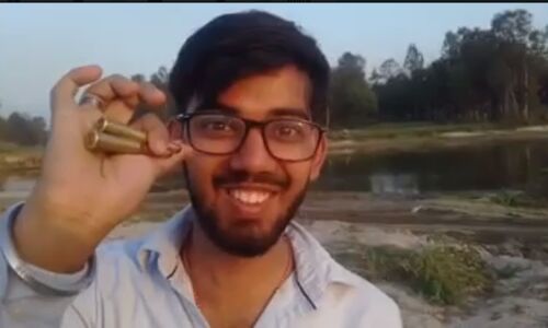 यूपी में तमंचे के बल पर होता है अवैध खनन, सरकारी अमला मौन?