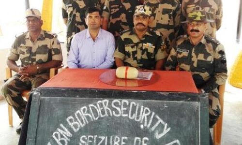 भारत में तस्करों ने फैंकी 5 करोड़ की हेरोइन