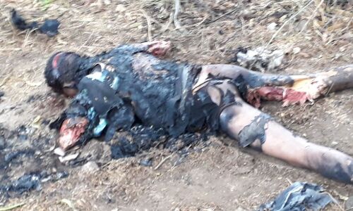 लव जेहाद के नाम पर कुल्हाड़ी से काटकर मोहम्मद भुट्टा शेख को जिंदा जलाया फिर दिया भाषण लव जेहाद के नाम पर कुल्हाड़ी से काटकर मोहम्मद भुट्टा शेख को जिंदा जलाया फिर दिया भाषण