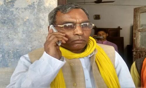 UP में सियासत गर्म, पूर्व कैबिनेट मंत्री राजभर और बाबू सिंह कुशवाहा के खिलाफ FIR UP में सियासत गर्म, पूर्व कैबिनेट मंत्री राजभर और बाबू सिंह कुशवाहा के खिलाफ FIR