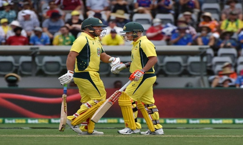 टॉस जीतकर पहले बल्लेबाज़ी करेगा ऑस्ट्रेलिया, भारत में तीन नए गेंदबाज़ शामिल