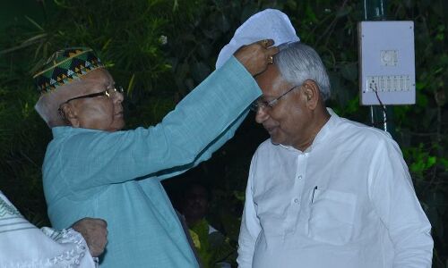 ये राह नही आसान, कौन पहनायेगा बिहार में किसको टोपी?