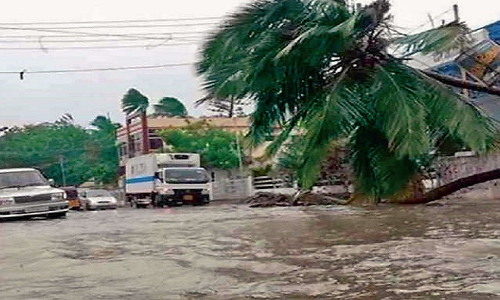 गुजरात चुनाव: अमित शाह की रैली में तूफान ओखी की एन्ट्री ने डाली बीजेपी में खलल, रद्द हुई रैलियां