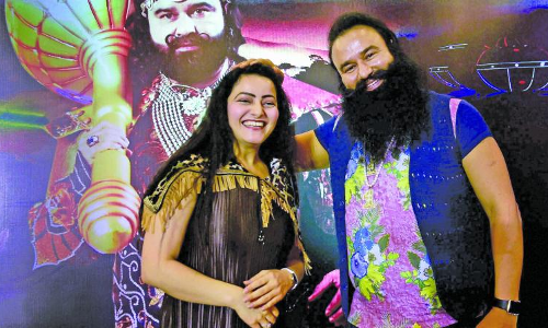 हनीप्रीत की डायरी से हुए कई बड़े खुलासे, जानकर दंग रह जाएंगे! हनीप्रीत की डायरी से हुए कई बड़े खुलासे, जानकर दंग रह जाएंगे!