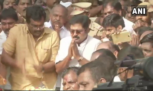 आर के नगर उपचुनाव : अम्मा की विरासत पर दिनाकरण का कब्जा, अन्नाद्रमुक के ई मधुसूदनन को हराया