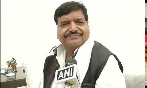 शिवपाल ने फिर किया अखिलेश पर हमला, बोले याद करो .... शिवपाल ने फिर किया अखिलेश पर हमला, बोले याद करो ....