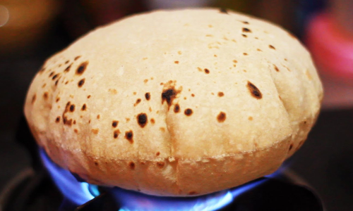 इंजीनियर पति की अजीब मांग, रोटी का व्यास 20 सेंटीमीटर होना चाहिए, पत्नी पहुंची कोर्ट! इंजीनियर पति की अजीब मांग, रोटी का व्यास 20 सेंटीमीटर होना चाहिए, पत्नी पहुंची कोर्ट!