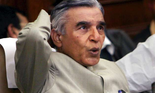 कांग्रेस नेता और पूर्व रेल मंत्री पवन बंसल और उनके बेटे के ठिकानों पर आयकर विभाग का छापा