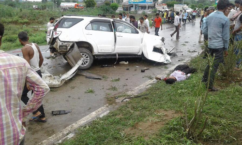 जोधपुर हाइवे पर दर्दनाक हादसा, पिता पुत्र समेत चार की दर्दनाक मौत, हालत देखकर उड़े होश