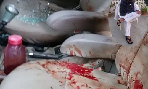 राजा भैया के करीबी राजेश सिंह की मौत, बम-गोली से हुआ था हमला राजा भैया के करीबी राजेश सिंह की मौत, बम-गोली से हुआ था हमला