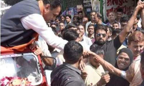 सीएम रुपानी ने माँगा मुस्लिमों से समर्थन, बीजेपी कार्यकर्ताओं ने लगाया अल्लाह-हु-अकबर का नारा