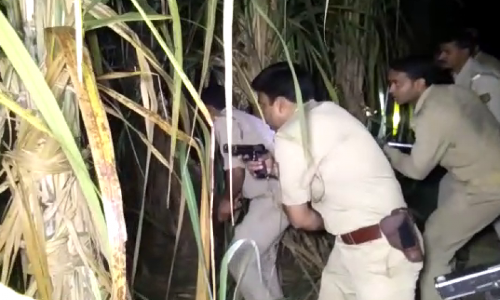 पुलिस ने 50  हजार का इनामी बदमाश फुरकान-2 को पुलिस मुठभेड़ में मार गिराया