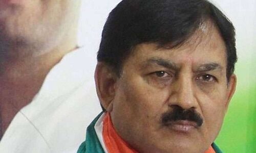 गुजरात: कांग्रेस अध्यक्ष ने गाय को राष्ट्रीय प्राणी घोषित करने की उठायी मांग