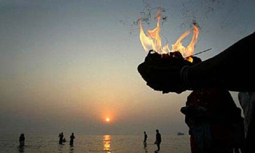 मकर संक्रांति पर अति दुर्लभ निराला संयोग, स्नान, दान का विशेष महत्व मकर संक्रांति पर अति दुर्लभ निराला संयोग, स्नान, दान का विशेष महत्व