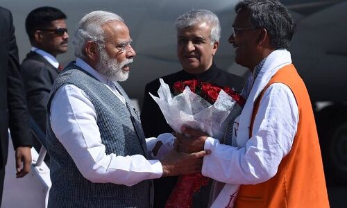 उत्तराखंडः त्रिवेंद्र रावत सरकार में मंत्रियों को मिले विभाग, सीएम के पास 40 विभाग उत्तराखंडः त्रिवेंद्र रावत सरकार में मंत्रियों को मिले विभाग, सीएम के पास 40 विभाग