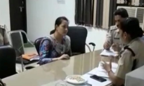 हनीप्रीत ने पूछताछ में किया खुलासा, आज होगी कोर्ट में पेशी हनीप्रीत ने पूछताछ में किया खुलासा, आज होगी कोर्ट में पेशी