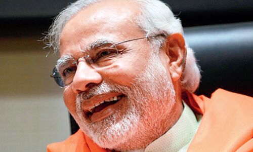 चुनावी तोड़फोड़ के बाबजूद भी जनता मोदी की दीवानी!