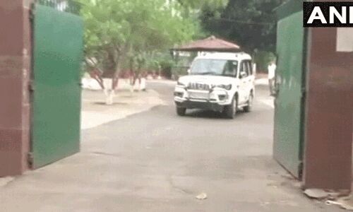 लालू के परिजनों की मुश्किलें कम होने का नहीं ले रही नाम, सीबीआई का राबड़ी के आवास पर छापा