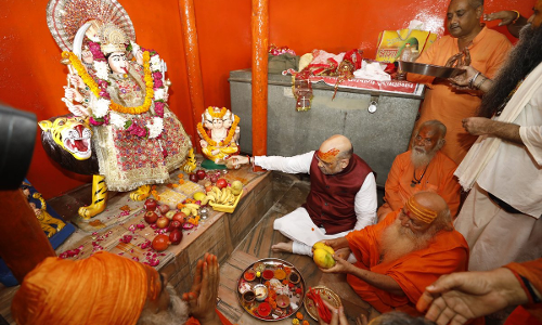 इलाहाबाद : कुंभ के जरिये अमित शाह ने साधा लोकसभा चुनाव 2019 इलाहाबाद : कुंभ के जरिये अमित शाह ने साधा लोकसभा चुनाव 2019