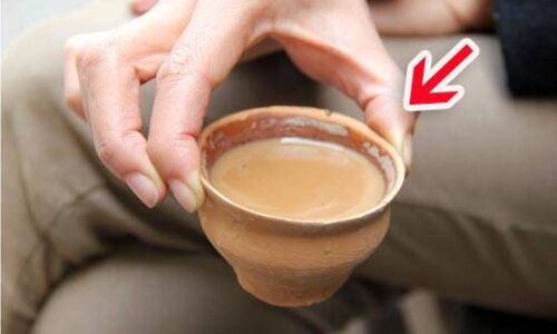 सुबह खाली पेट चाय पीने वाले 99% लोग नहीं जानते इस बात को ? सुबह खाली पेट चाय पीने वाले 99% लोग नहीं जानते इस बात को ?