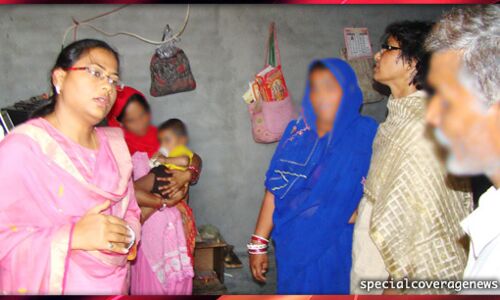 गाजियाबाद: DM निधि केसरवानी ने कनावनी में पीड़ित परिवार से की मुलाकात, हर संभव मदद का दिलाया भरोसा