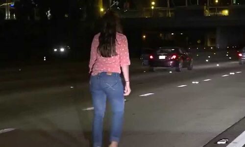 नशे की हालत में महिला ने कर डाली नेशनल हाइवे पर शर्मनाक हरकत!