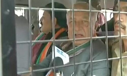 अहमदाबाद : सुशील शिंदे सहित कई बड़े नेता पुलिस हिरासत में