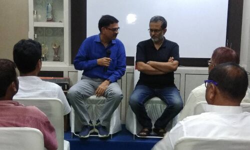 बेगूसराय के पत्रकारों के जज्बे को सलाम बेगूसराय के पत्रकारों के जज्बे को सलाम