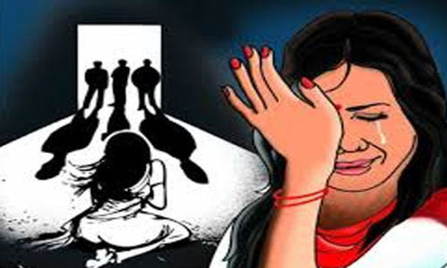 जेवर-बुलंदशहर हाईवे पर गैंगरेप पीड़ित की कहानी, मां जैसी हूं कहा, फिर भी नहीं बख्शा जेवर-बुलंदशहर हाईवे पर गैंगरेप पीड़ित की कहानी, मां जैसी हूं कहा, फिर भी नहीं बख्शा