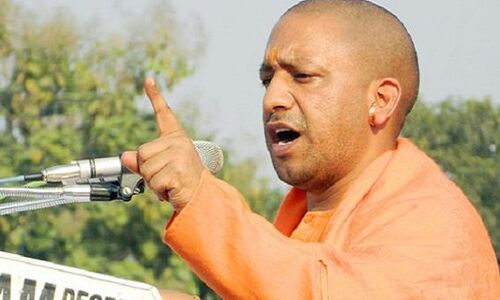 BSP गुंडों को टिकट देकर बढ़ा रही है सपा की विरासत - योगी आदित्यनाथ