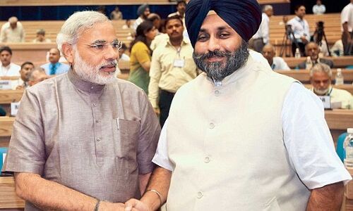 नोटबंदी: अकाली दल ने दबाया पैनिक बटन, केंद्र से लगाई गुहार