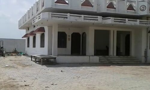 मुन्ना बजरंगी के गाँव में पसरा सन्नाटा, परिजन बोले शेर चला गया और ...?