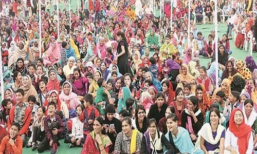 गाय को गोद लेने और तीन तलाक पर मुस्लिम राष्ट्रीय मंच करेगी अपील गाय को गोद लेने और तीन तलाक पर मुस्लिम राष्ट्रीय मंच करेगी अपील