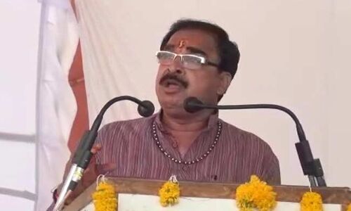 बीजेपी विधायक बोले क्यों भागती है लडकियाँ लडकों के संग? बीजेपी विधायक बोले क्यों भागती है लडकियाँ लडकों के संग?