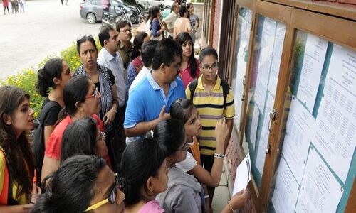 DU की दूसरी कटऑफ लिस्ट आज होगी जारी, 2 फीसदी गिरावट की संभावना DU की दूसरी कटऑफ लिस्ट आज होगी जारी, 2 फीसदी गिरावट की संभावना