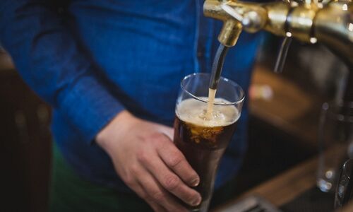 नाबालिगों को दिया गया शराब, एसडीएम ने सील किए 2 बार नाबालिगों को दिया गया शराब, एसडीएम ने सील किए 2 बार