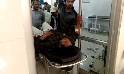 बिजनोर मैं बाइक टकराने पर दो पक्षो मे फायरिंग