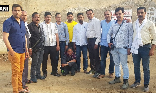 हिमाचल: अवैध निर्माण गिराने गई महिला अफसर की हत्या का आरोपी मथुरा से गिरफ्तार हिमाचल: अवैध निर्माण गिराने गई महिला अफसर की हत्या का आरोपी मथुरा से गिरफ्तार