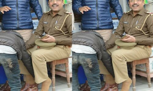 वायरल तस्वीर के चलते विवादों में फंसा दरोगा, जाने क्या है सच!