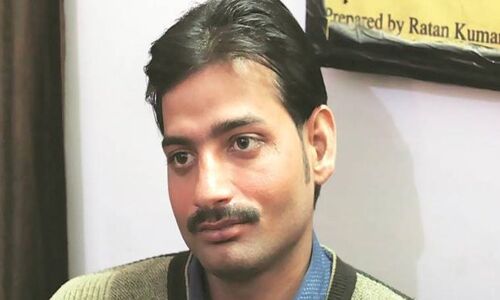 सोशल मीडिया की अफवाह ने जिंदा राहुल उपाध्याय को मारकर कासगंज में माहौल बिगाड़ा, इन दोषियों पर कार्यवाही पर देरी क्यों?