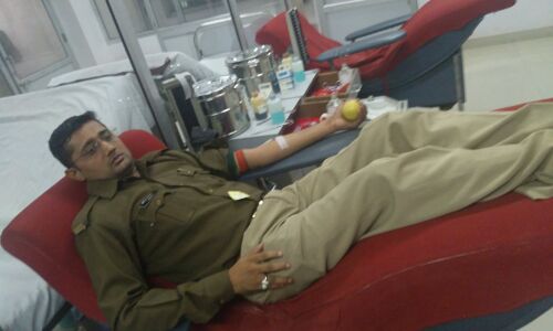 इस सिपाही ने ठाना है, ड्यूटी के साथ मानव सेवा इस सिपाही ने ठाना है, ड्यूटी के साथ मानव सेवा