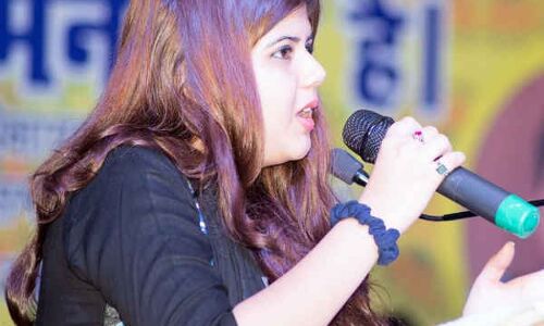 पंखुड़ीजी, आप ज्यादा पंख मत फड़फड़ाइए, मैं आपके बारे में ऐसी बात बोलूंगा....... पंखुड़ीजी, आप ज्यादा पंख मत फड़फड़ाइए, मैं आपके बारे में ऐसी बात बोलूंगा.......