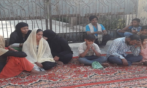 गाजियाबाद : प्रशासन की लापरवाही से एक और मासूम की गयी जान गाजियाबाद : प्रशासन की लापरवाही से एक और मासूम की गयी जान