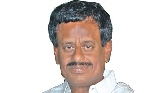 पुदुचेरी में पूर्व मंत्री को पीट-पीट कर मार डाला, थामा था AIADMK का हाथ पुदुचेरी में पूर्व मंत्री को पीट-पीट कर मार डाला, थामा था AIADMK का हाथ